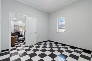 8235 NW 164th St, Miami Lakes, FL 33016 - Photo 18