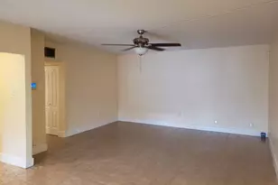 750 NE 199th St, Miami, FL 33179 - Photo 12