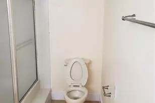 750 NE 199th St, Miami, FL 33179 - Photo 84