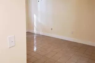 750 NE 199th St, Miami, FL 33179 - Photo 72