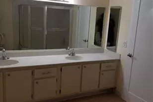 750 NE 199th St, Miami, FL 33179 - Photo 96