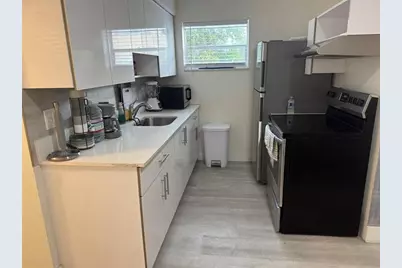 1638  Plunkett St, Unit #10, Hollywood, FL 33020 - Photo 2