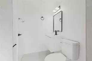 7579 NW 79th Ave, Tamarac, FL 33321 - Photo 14