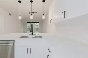 7579 NW 79th Ave, Tamarac, FL 33321 - Photo 4