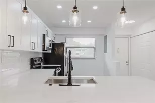 7579 NW 79th Ave, Tamarac, FL 33321 - Photo 6