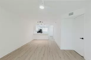 7579 NW 79th Ave, Tamarac, FL 33321 - Photo 8