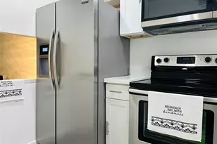 2871 E Sunrise Lakes Dr Unit, Sunrise, FL 33322 - Photo 2