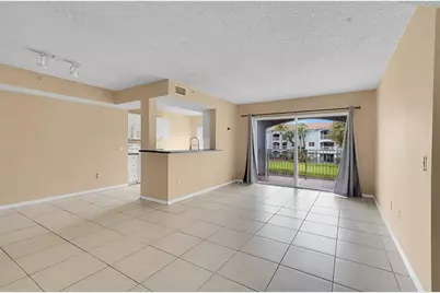 9645 NW 1st Ct, Unit #1-210, Pembroke Pines, FL 33024 - Photo 4