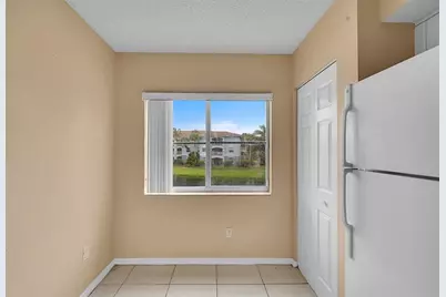 9645 NW 1st Ct, Unit #1-210, Pembroke Pines, FL 33024 - Photo 14
