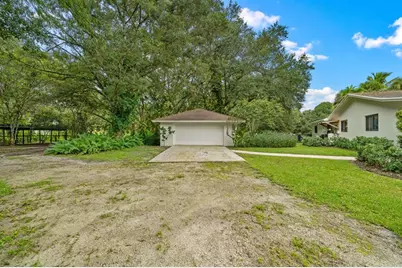 3547  B Rd, Loxahatchee Groves, FL 33470 - Photo 4