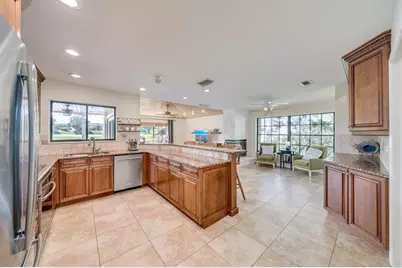 12422  Classic Dr, Coral Springs, FL 33071 - Photo 10