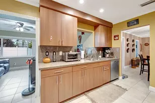 8010 NW 103rd Ave, Tamarac, FL 33321 - Photo 10