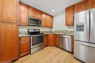 3901 Cocoplum Cir, Coconut Creek, FL 33063 - Photo 8