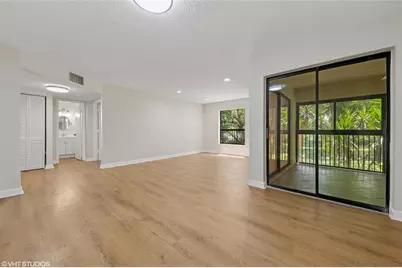 3901  Cocoplum Cir, Unit #3521, Coconut Creek, FL 33063 - Photo 6