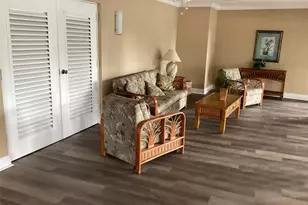 9235 SW 8th St, Boca Raton, FL 33428 - Photo 8