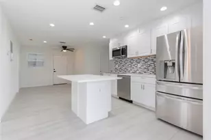 713 SW 4th Ct, Hallandale Beach, FL 33009 - Photo 10