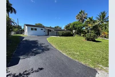 713 SW 4th Ct, Hallandale Beach, FL 33009 - Photo 4