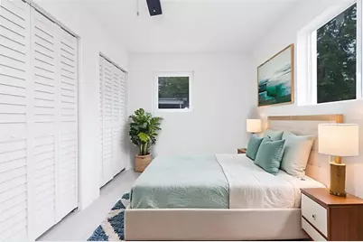 713 SW 4th Ct, Hallandale Beach, FL 33009 - Photo 12