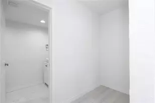 713 SW 4th Ct, Hallandale Beach, FL 33009 - Photo 18