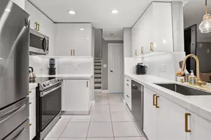 18241 NW 8th St, Pembroke Pines, FL 33029 - Photo 4