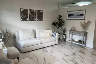 900 SW 10th Terrace, Hallandale Beach, FL 33009 - Photo 2