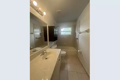 3427  Commodore Ct, West Palm Beach, FL 33411 - Photo 12