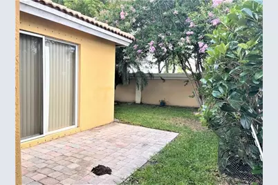 3427  Commodore Ct, West Palm Beach, FL 33411 - Photo 16