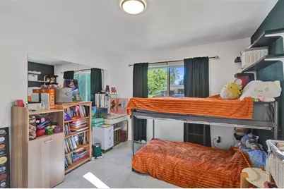 220 NE 165th St, Miami, FL 33162 - Photo 16