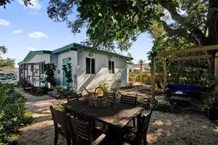 220 NE 165th St, Miami, FL 33162 - Photo 26