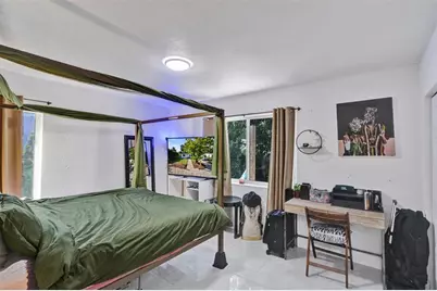 220 NE 165th St, Miami, FL 33162 - Photo 14