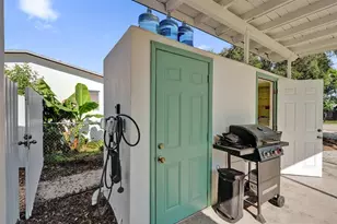 220 NE 165th St, Miami, FL 33162 - Photo 28