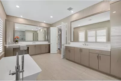 9294  Biaggio Rd, Boca Raton, FL 33496 - Photo 48