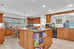 781 SW 49th Terrace, Margate, FL 33068 - Photo 4