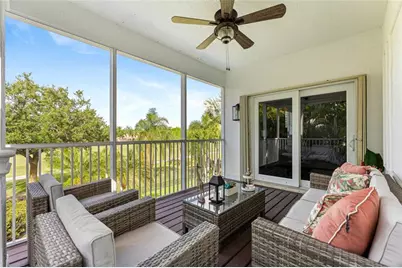 2527  Montclaire Cir, Weston, FL 33327 - Photo 34