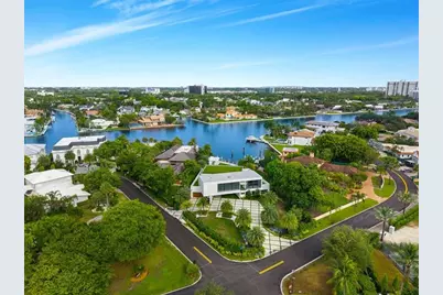 19  Gatehouse Rd, Sea Ranch Lakes, FL 33308 - Photo 2