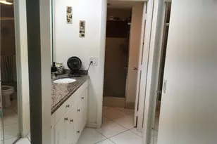 2059 SW 15th St, Deerfield Beach, FL 33442 - Photo 6