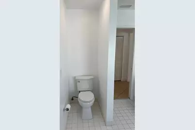 371  Mohawk Ln, Boca Raton, FL 33487 - Photo 10