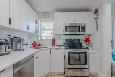 8900  Washington Blvd, Unit #115, Pembroke Pines, FL 33025 - Photo 6