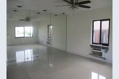 1220 NW 7th Ter, Fort Lauderdale, FL 33311 - Photo 2