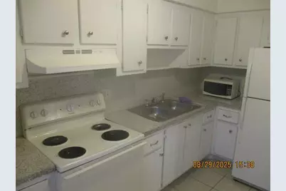 1750 N 17th Ct, Unit #102, Hollywood, FL 33020 - Photo 6