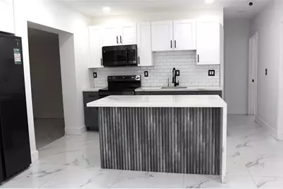 3075 NW 68th St, Miami, FL 33147 - Photo 4