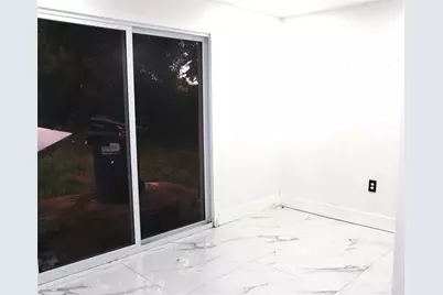 3075 NW 68th St, Miami, FL 33147 - Photo 14