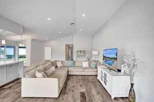 21464 Bridgeview Dr, Boca Raton, FL 33428 - Photo 24