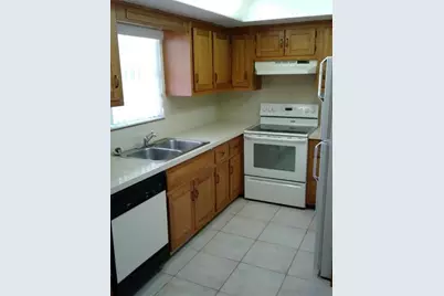 2323  Linton Ridge Cir, Unit #D4, Delray Beach, FL 33444 - Photo 2