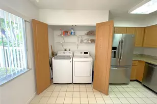 7267 Huntington Ln, Delray Beach, FL 33446 - Photo 6