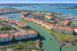 19 Harbour Isle Dr W, Fort Pierce, FL 34949 - Photo 32