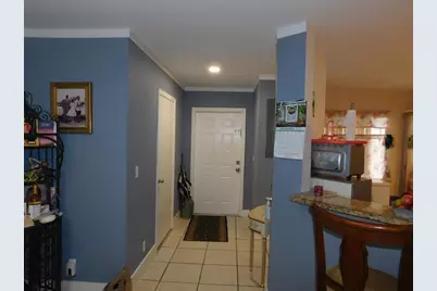 1106 SW 44th Way, Deerfield Beach, FL 33442 - Photo 4