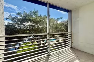 9340 Lagoon Pl, Davie, FL 33324 - Photo 2