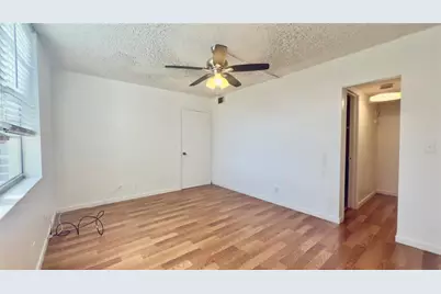 9340  Lagoon Pl, Unit #403, Davie, FL 33324 - Photo 12