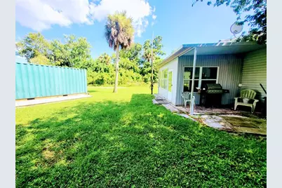 1048  Arvin Ln, Moore Haven, FL 33471 - Photo 6